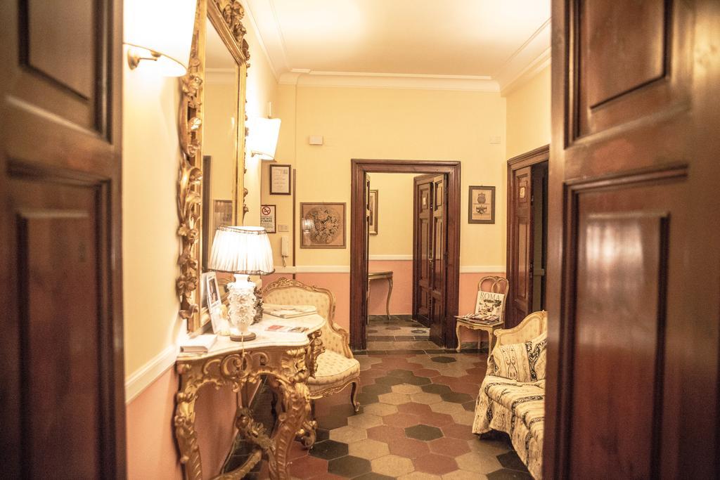 רומא Residenza Maritti Classic Rooms - Ghuesthouse מראה חיצוני תמונה